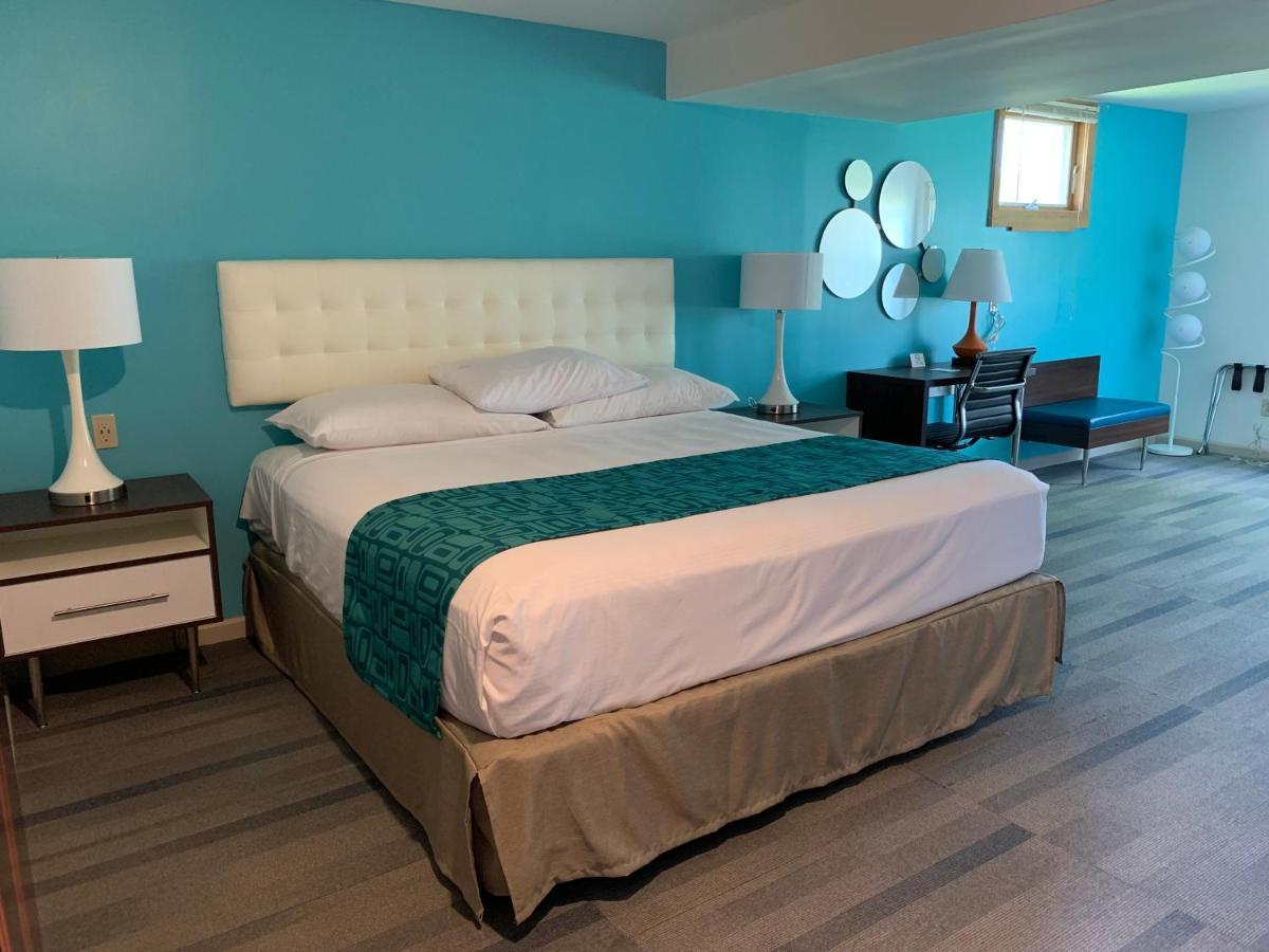 ฮาวเวิร์ด จอห์นสัน บาย วินด์แฮม วิลเลียมส์ทาวน์ Motel ภายนอก รูปภาพ