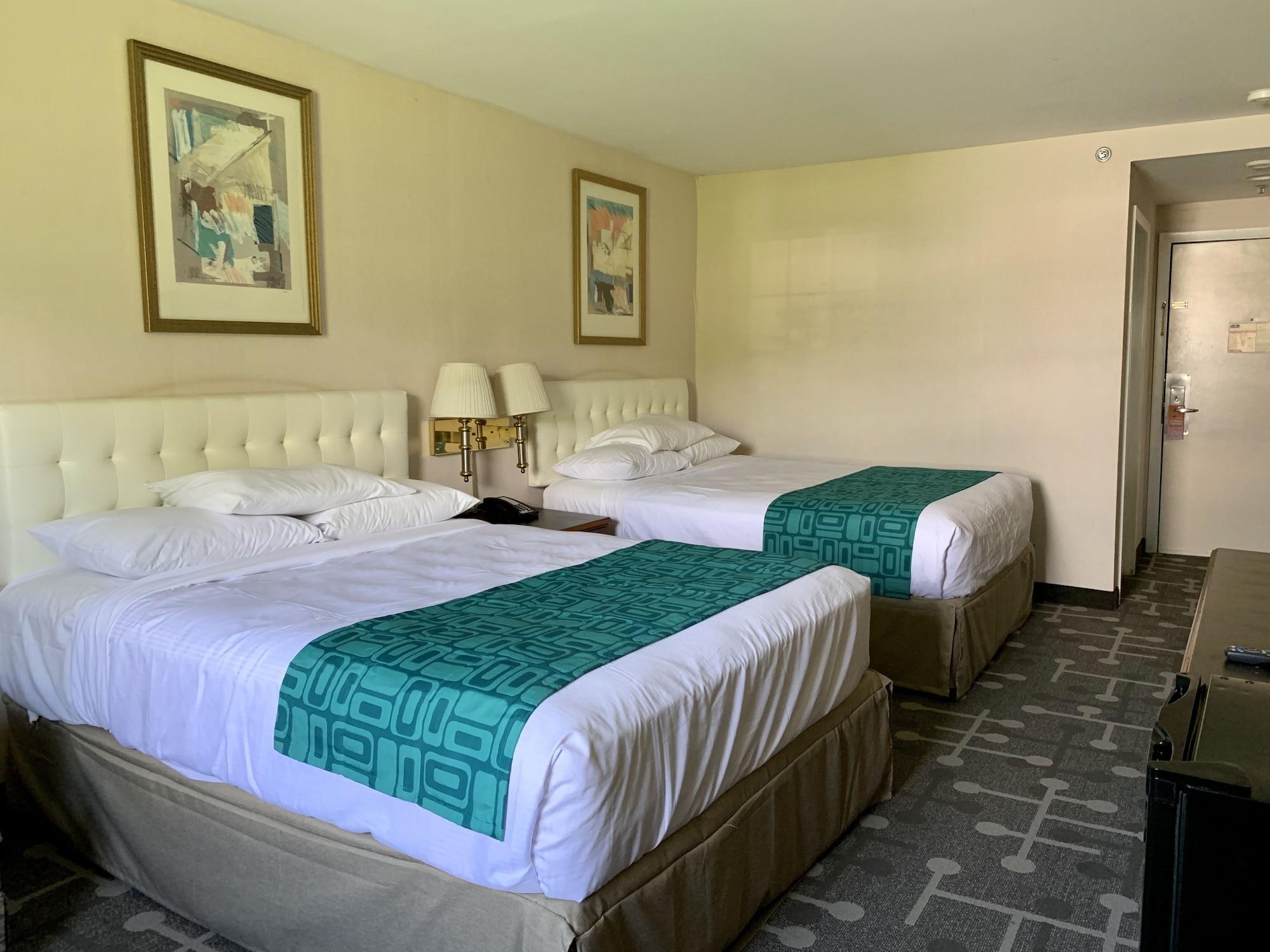ฮาวเวิร์ด จอห์นสัน บาย วินด์แฮม วิลเลียมส์ทาวน์ Motel ภายนอก รูปภาพ