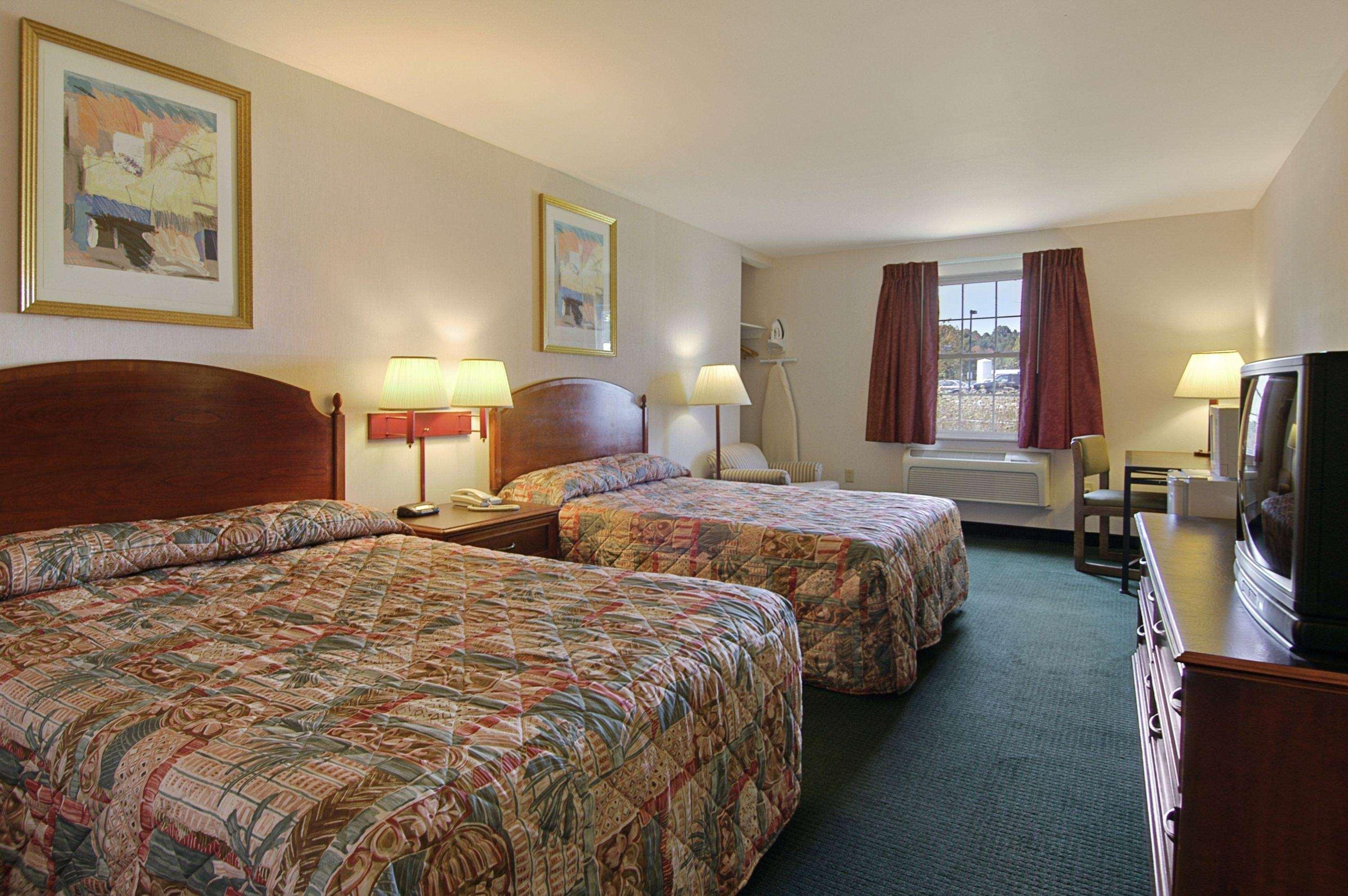 ฮาวเวิร์ด จอห์นสัน บาย วินด์แฮม วิลเลียมส์ทาวน์ Motel ภายนอก รูปภาพ