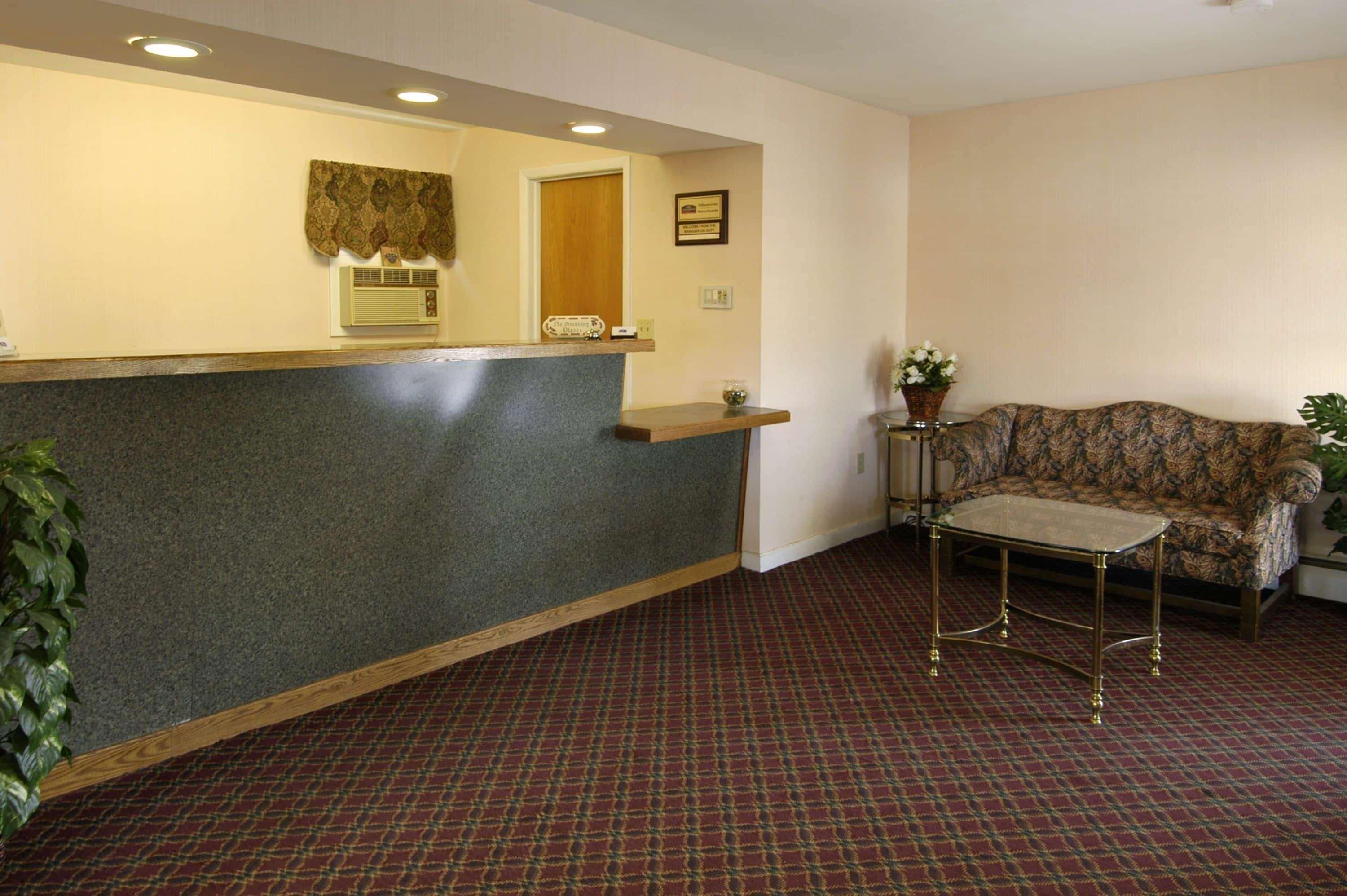 ฮาวเวิร์ด จอห์นสัน บาย วินด์แฮม วิลเลียมส์ทาวน์ Motel ภายนอก รูปภาพ