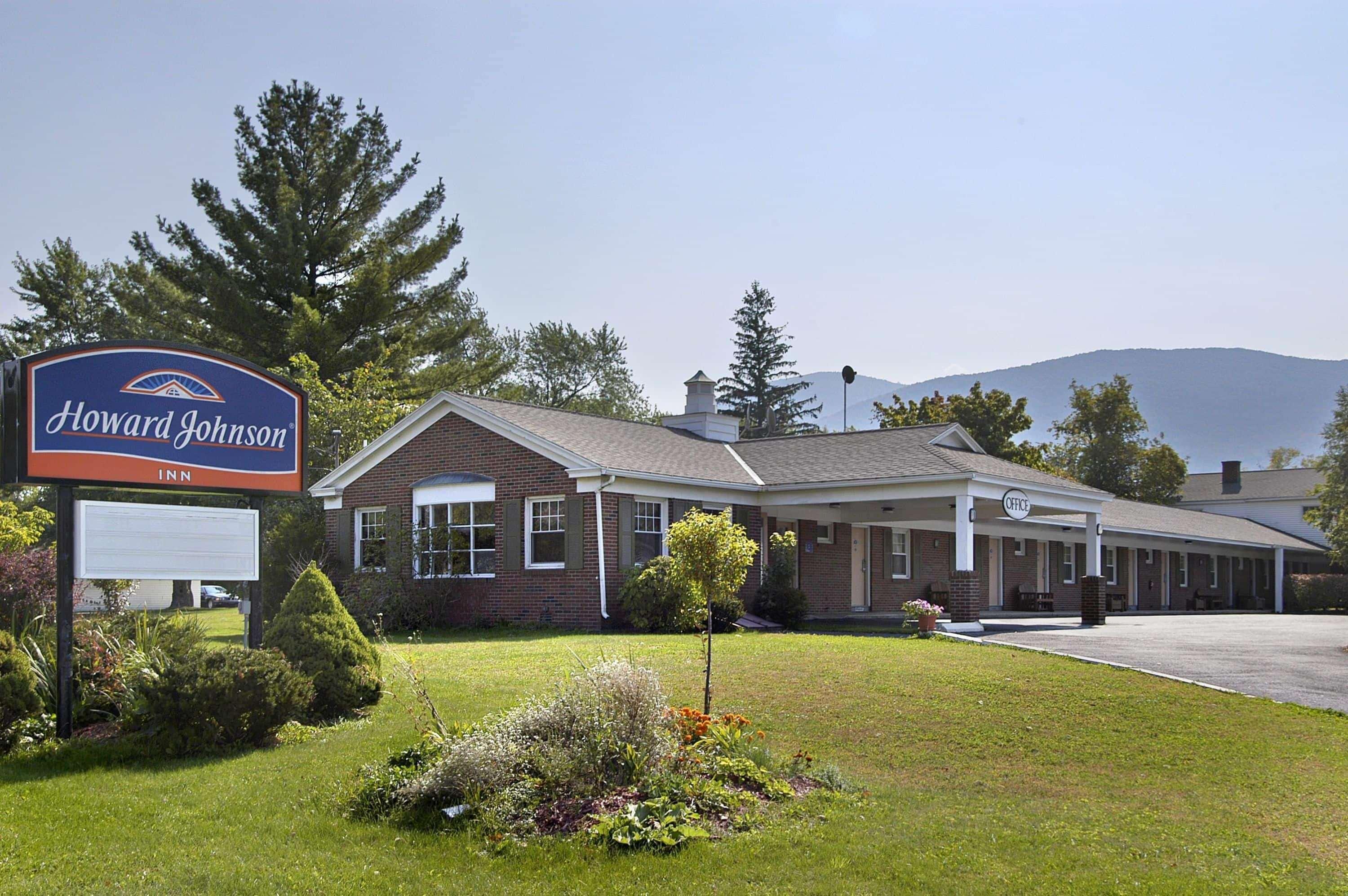 ฮาวเวิร์ด จอห์นสัน บาย วินด์แฮม วิลเลียมส์ทาวน์ Motel ภายนอก รูปภาพ