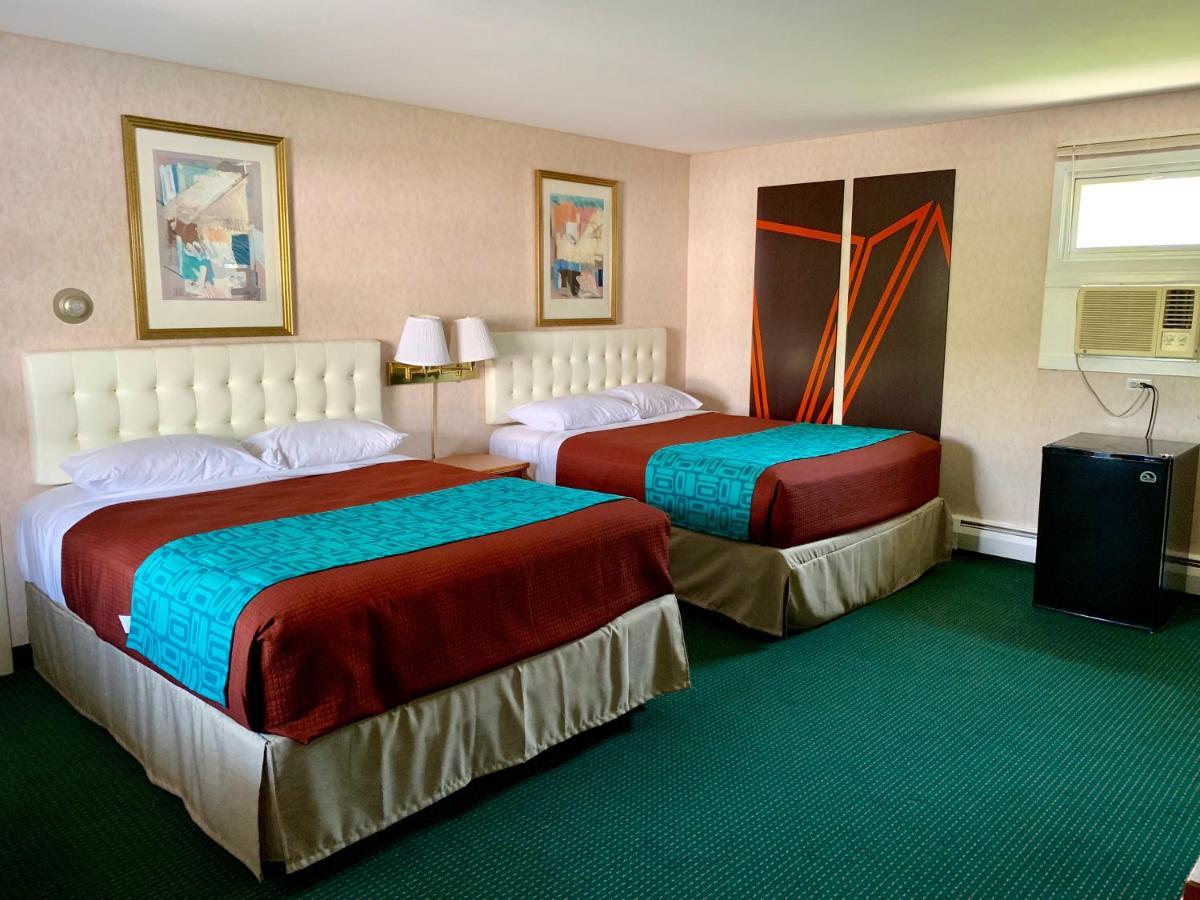 ฮาวเวิร์ด จอห์นสัน บาย วินด์แฮม วิลเลียมส์ทาวน์ Motel ภายนอก รูปภาพ